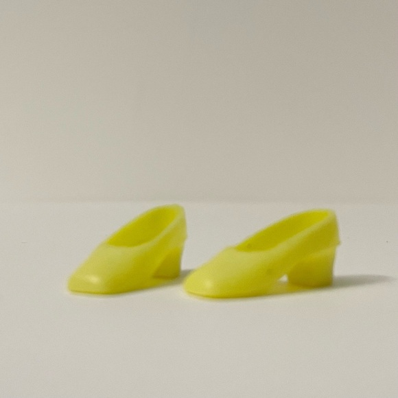 Vintage Barbie Yellow Square Toe Shoes Korea - Picture 7 of 16
